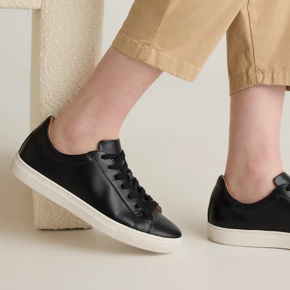 Quince Everyday Sneaker, Black Full-grain Leather White Sole Italian Shoes NWT
